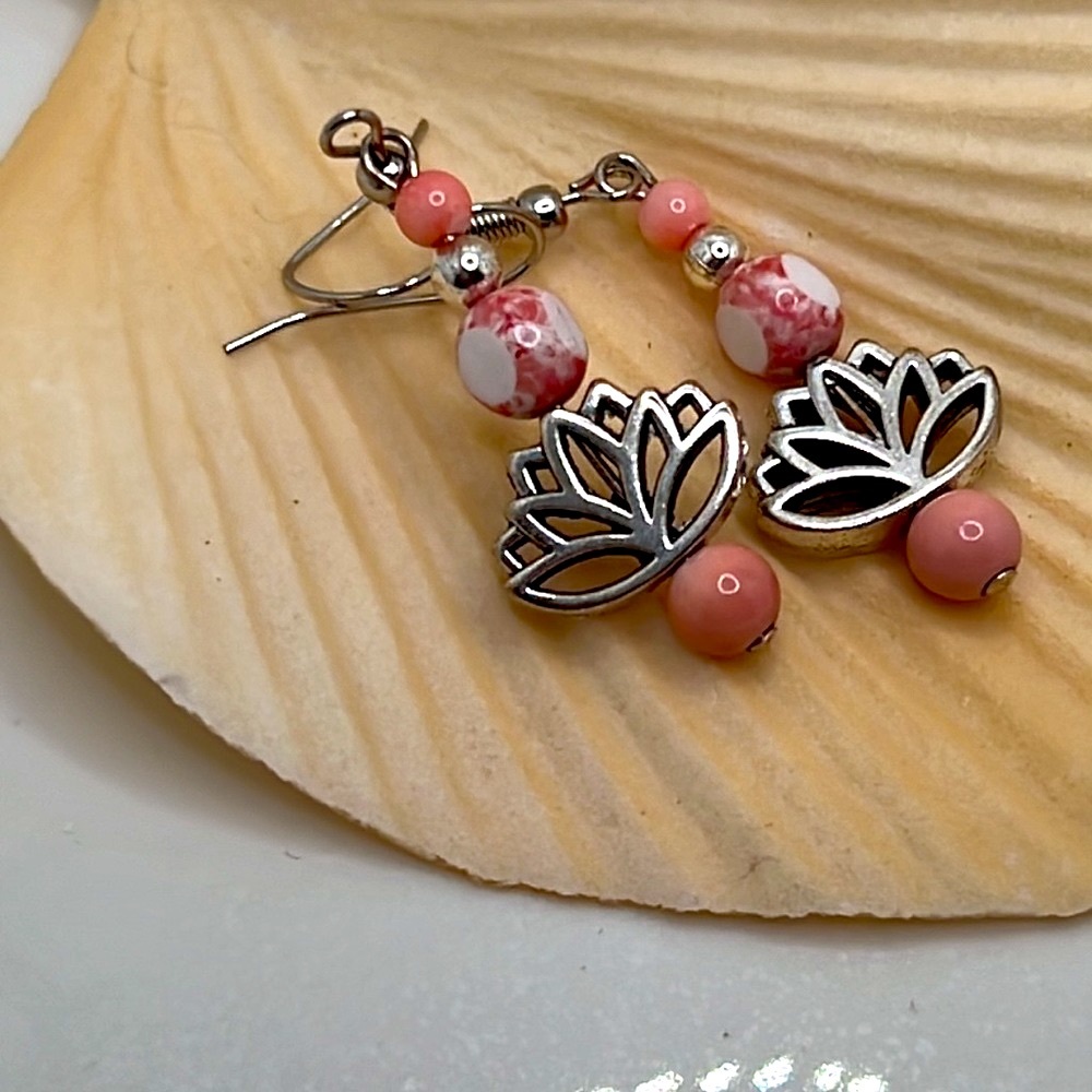 Peach Lotus Earrings. - Picture 1 of 3